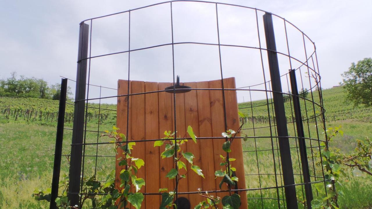 Sotto La Vigna Charm Stay Adults Only Vacation Suite Montegrosso dʼAsti Exterior foto
